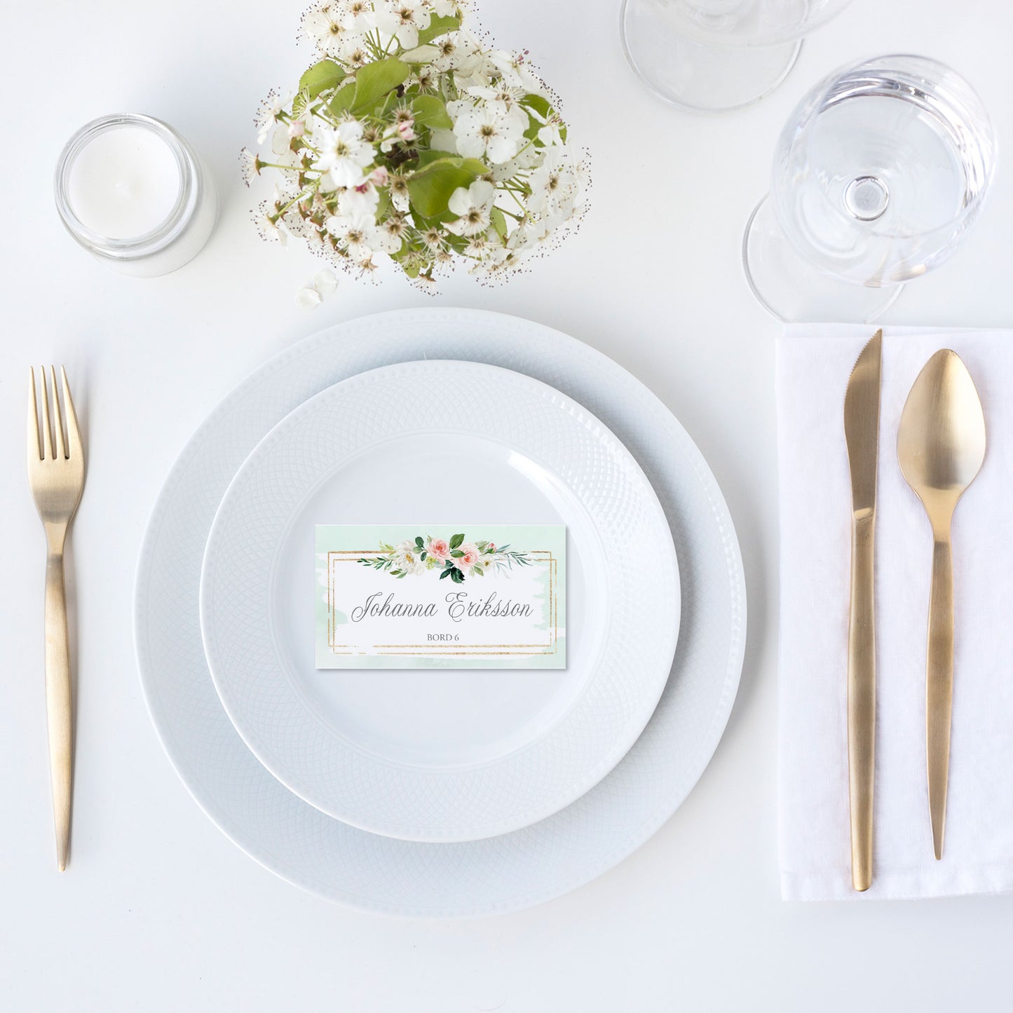 Enkla placeringskort till bröllop – Mint & Guld Rosa, blommig, somrig design – Tryckt kort med namn för dukning BR009