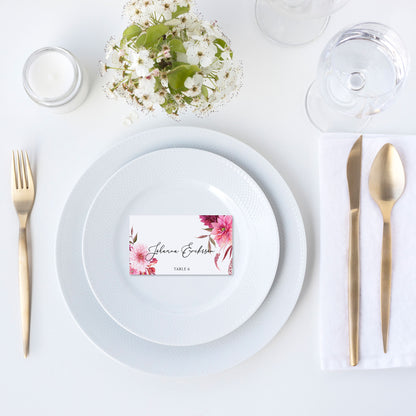 Enkla placeringskort till bröllop – Burgundy Dahlia – Tryckt kort med namn för dukning BR002