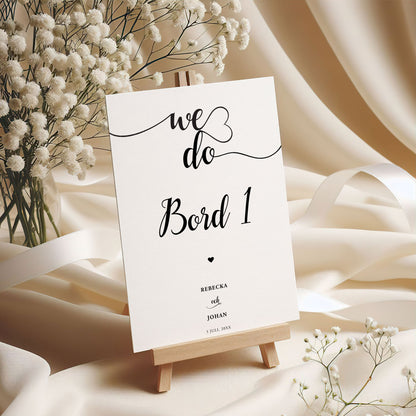 Bordsnummerkort till bröllop – We Do svartvitt modernt – Tryckt kort för dukning och bordsplacering BR007