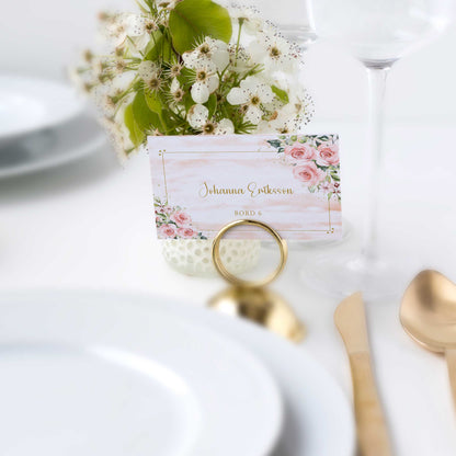 Enkla placeringskort till bröllop – Rosa & Vita Blommor m gulddetaljer – Tryckt kort med namn för dukning BR013