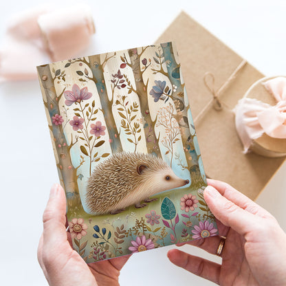 Vykort för postcrossing, scrapbooking & dekoration - Skogsmotiv Woodland - Igelkott PC534